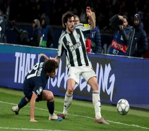 库里获,全明星赛,奥尼尔领队,千亿体育官网,千亿体育直播,体育赛事直播,足球直播